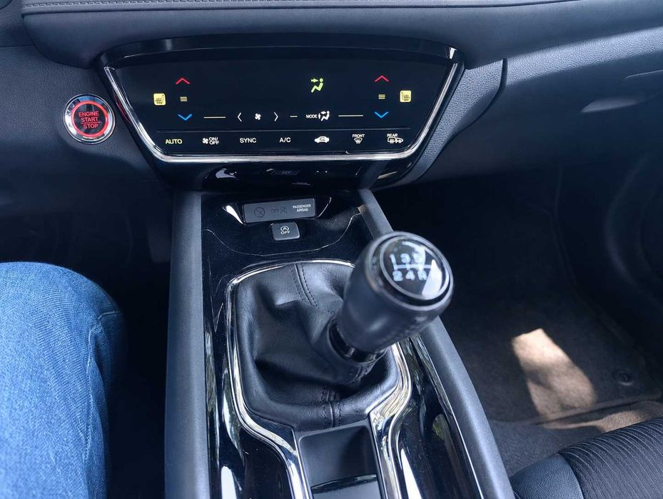 Honda HR-V 1.6 i-DTEC Executive | Teto Panorâmico | Câmara | Venda Urgente