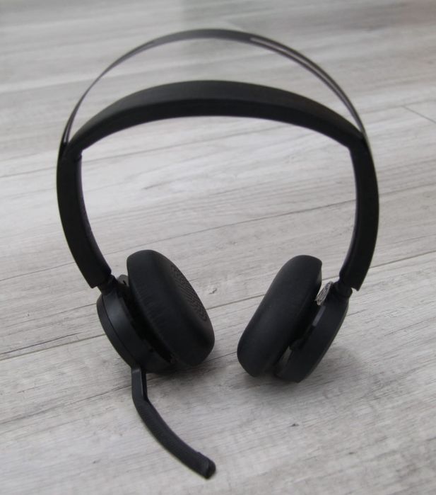 Słuchawki bezprzewodowe Poly Voyager Focus 2