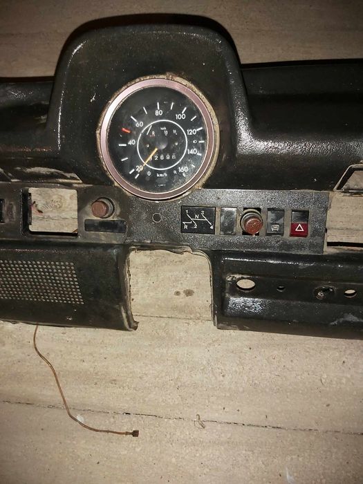 Sprzedam deska rozdzielcza VW  garbi