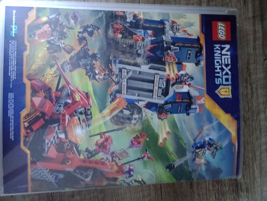 Nexo knights. Album z kartami. 104 karty, TCG seria 1