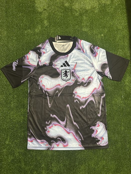 Camisola pre matchs Aston Villa 2026/27