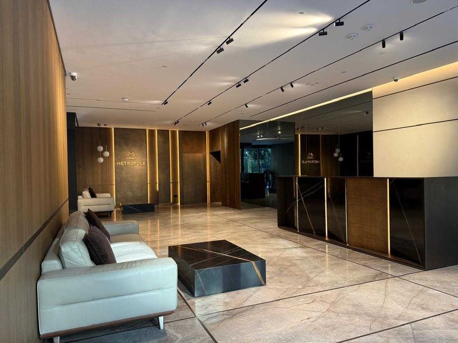 Видова 17-поверх, 68 м2. Metropole, Предславинська 20-а, Палац України