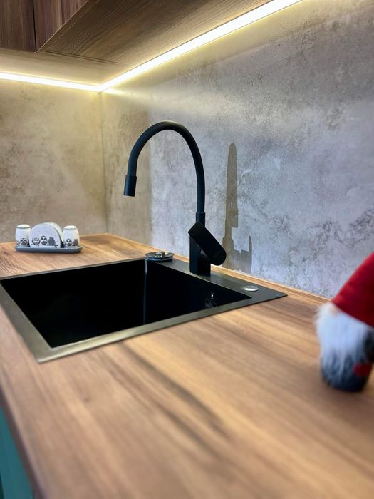 Продається гарна 2 кімнатна квартира на Бамі