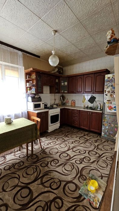 Тарасівка,  цегляний будинок з земельною ділянкою  13 соток!