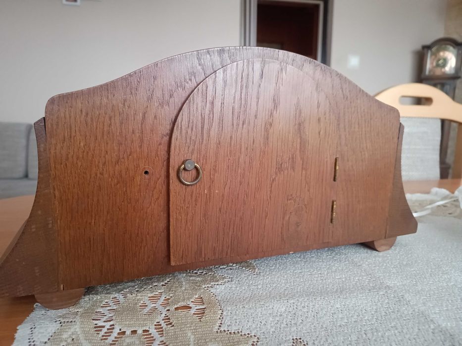 Kominkowy zegar wahadłowy Junghans