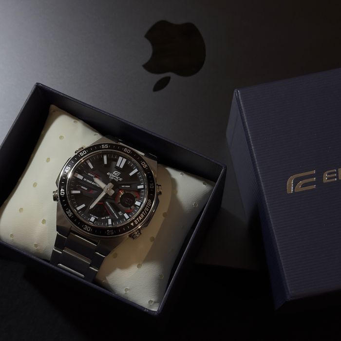Металевий кежуал-годинник CASIO Edifice, оригінал!