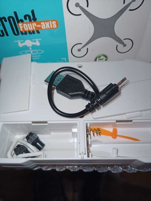Mini Dron Kontroler w Etui dla dzieci i nie tylko mikro dron nowy