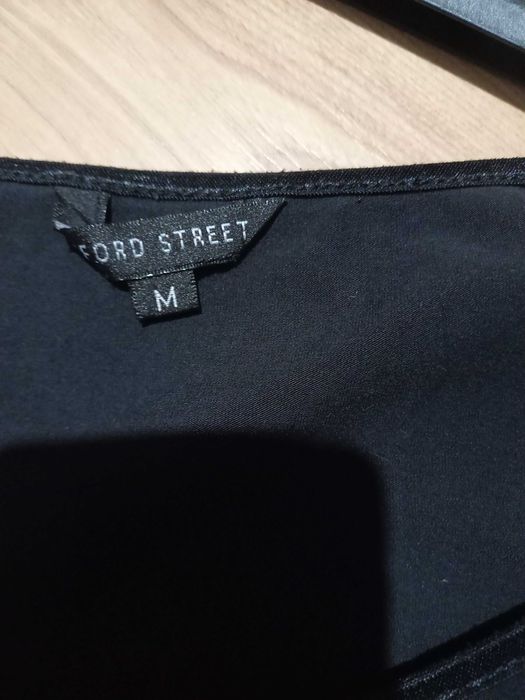 sprzedam tunikę z długim rękawem