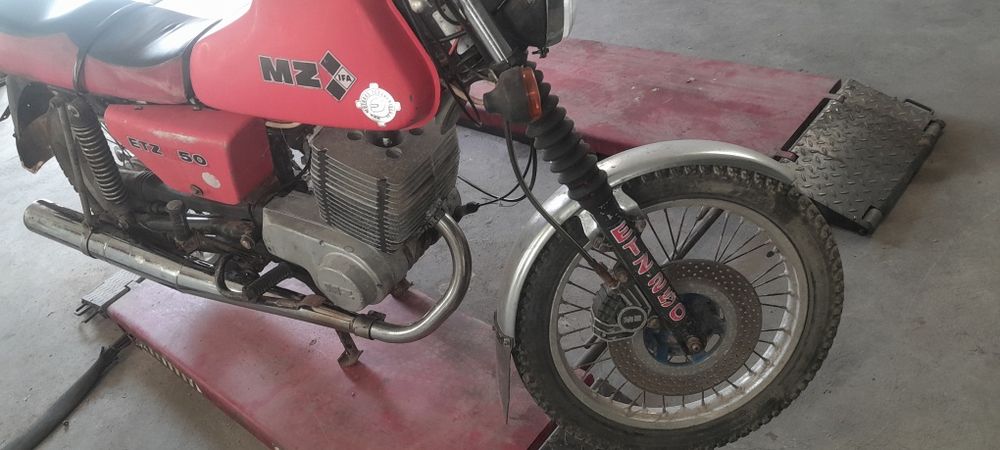 Mz