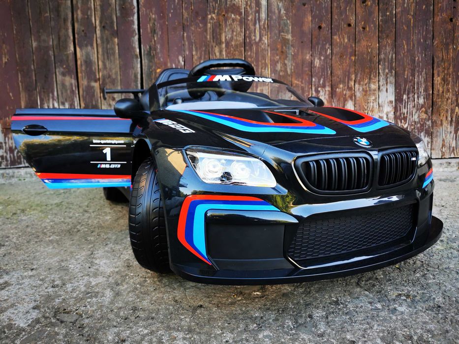 Samochód BMW M6 COMPETITION Auto AKUMULATOR Motor Elektryczny 2 DZIECI