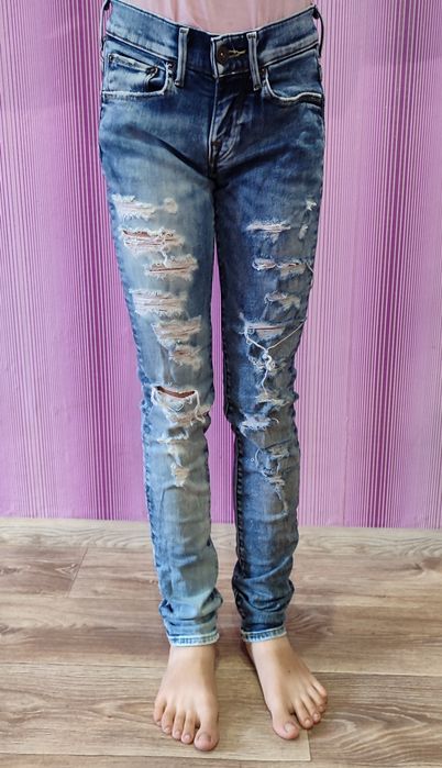 Продам джинсы для девочки