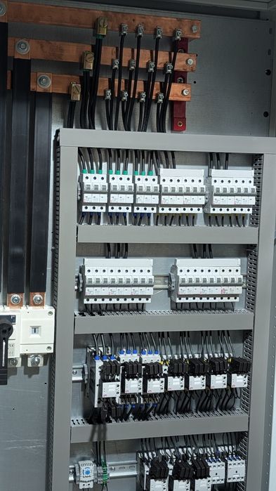 Компенсация реактивной мощности АУКРМ изготовление  монтаж