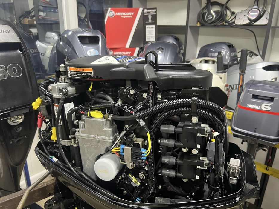 Лодочний мотор Mercury F-60