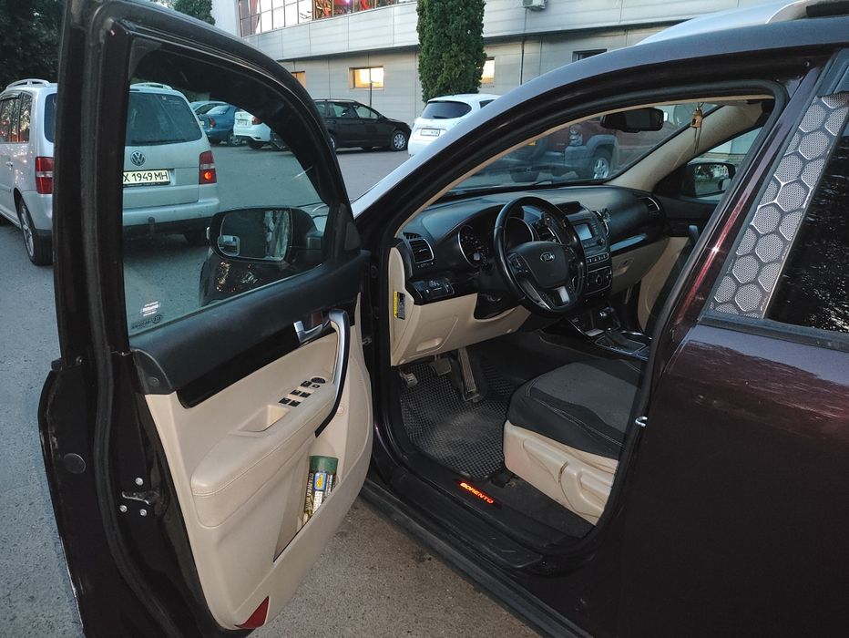 подається KIA Sorento