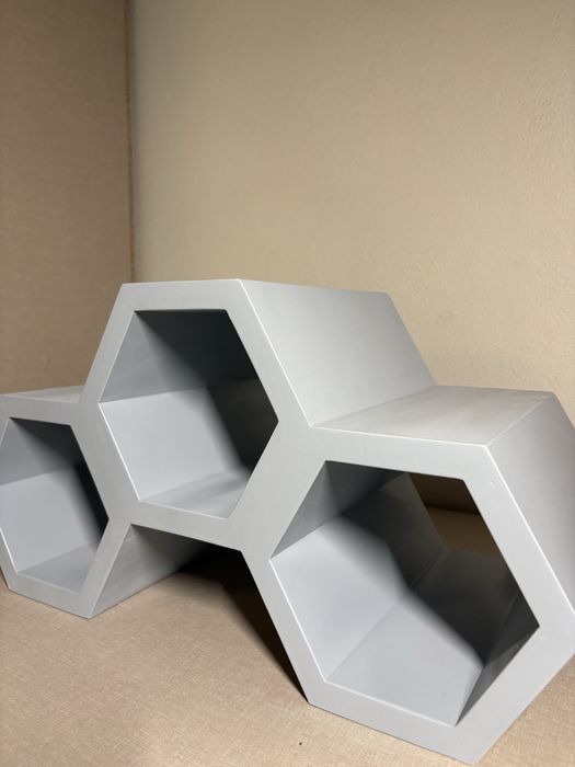 Garrafeira Minimalista em MDF Lacado – Peça Artesanal