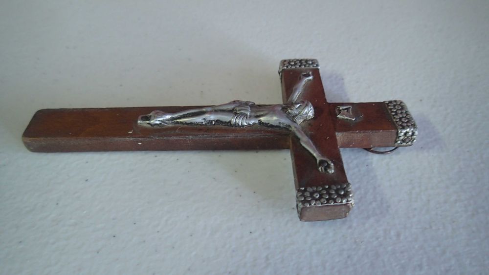 Crucifixos antigos diversos materiais