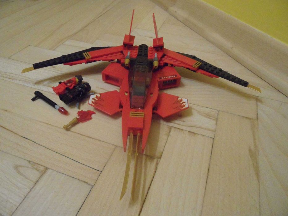Klocki Lego Ninjago - Pojazd bojowy Kaia 70721 - Łódź