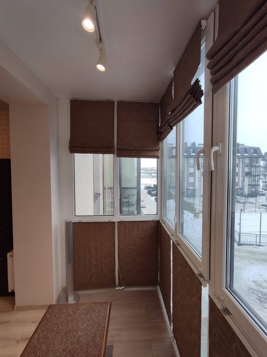 Квартира з меблями і технікою |