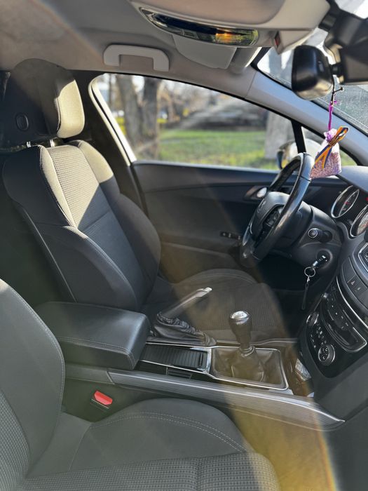 Продаємо своє авто Peugeot 508 blueHd 2015 1,6 дизель