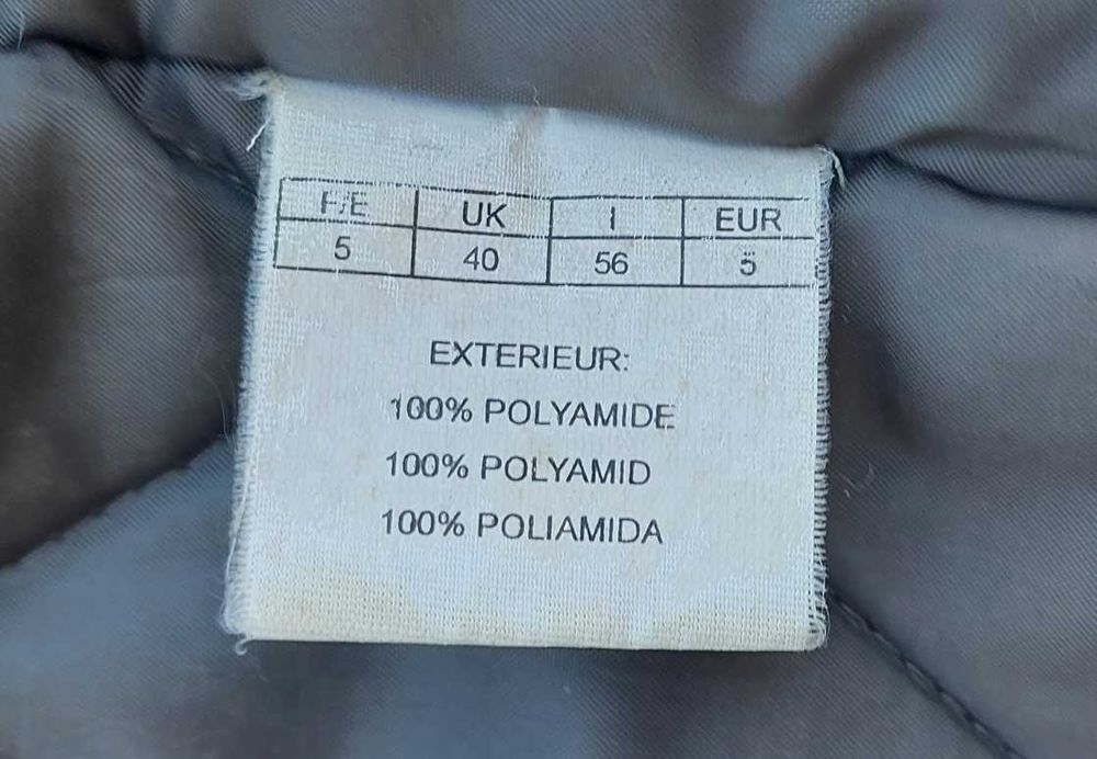 Parca Impermeável (usada)