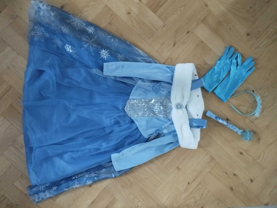 Strój Elsy 122/128 cm + dodatki