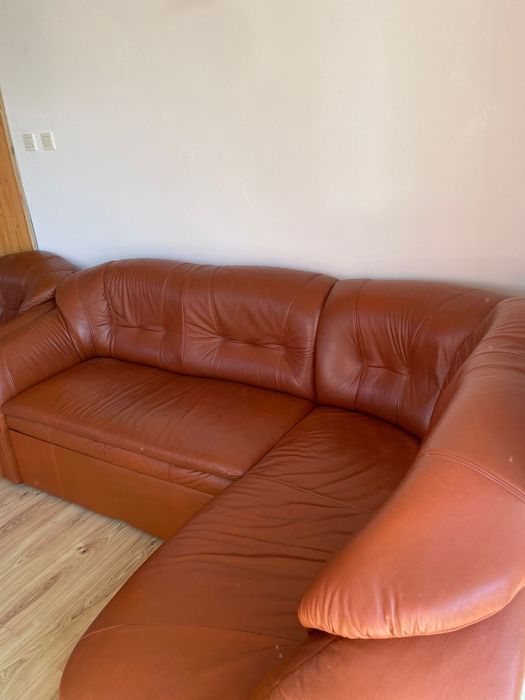 Skórzana kanapa w dobrym stanie