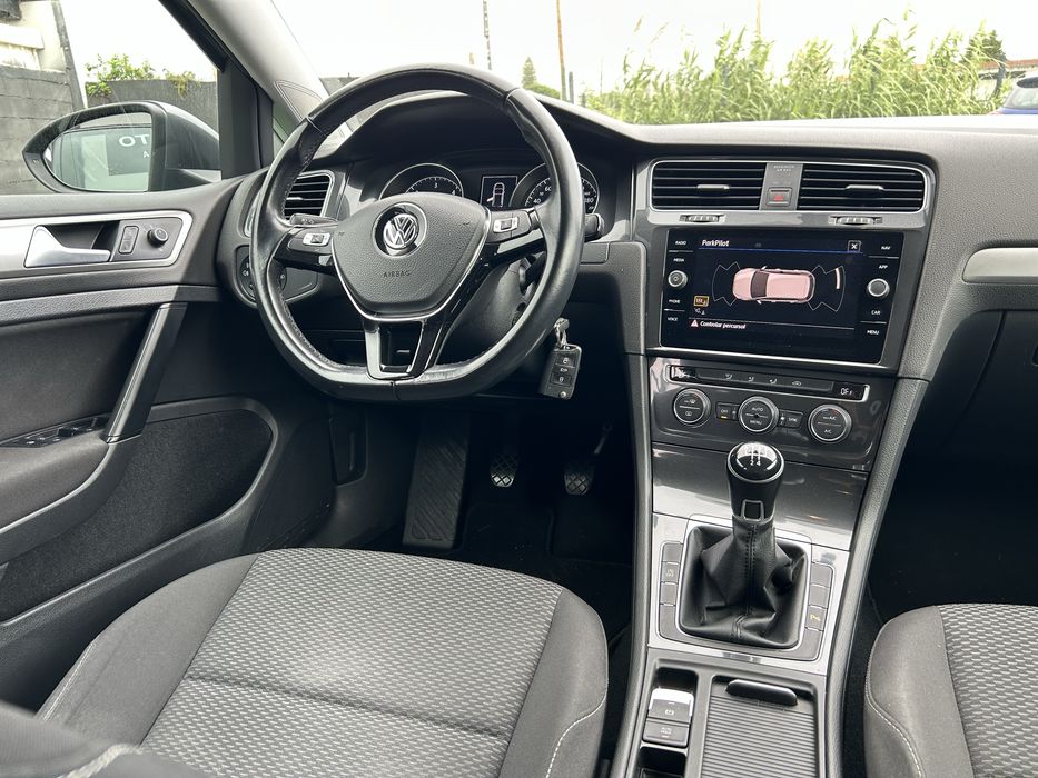 Golf 2018 - em otimo estado