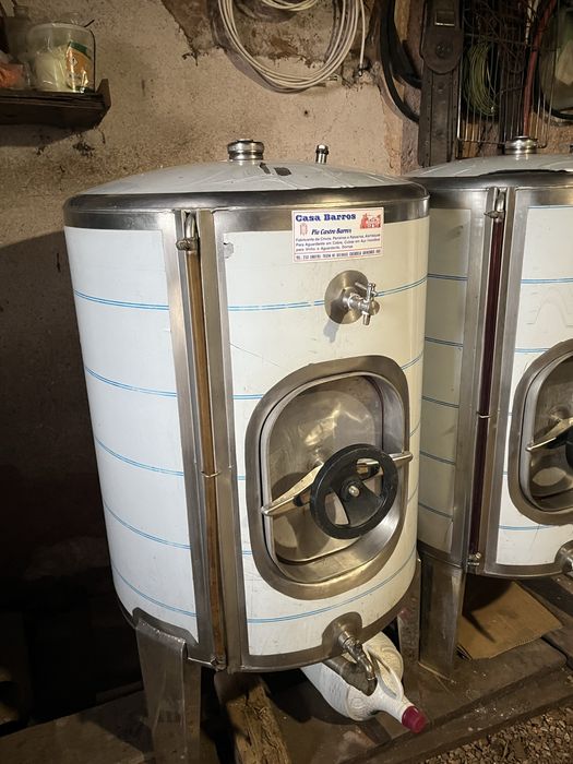 Cuba de Vinho em Aço Inox 250 Litros – Casa Barros