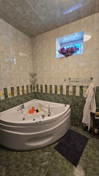 Затишний будинок біля моря в Лісках