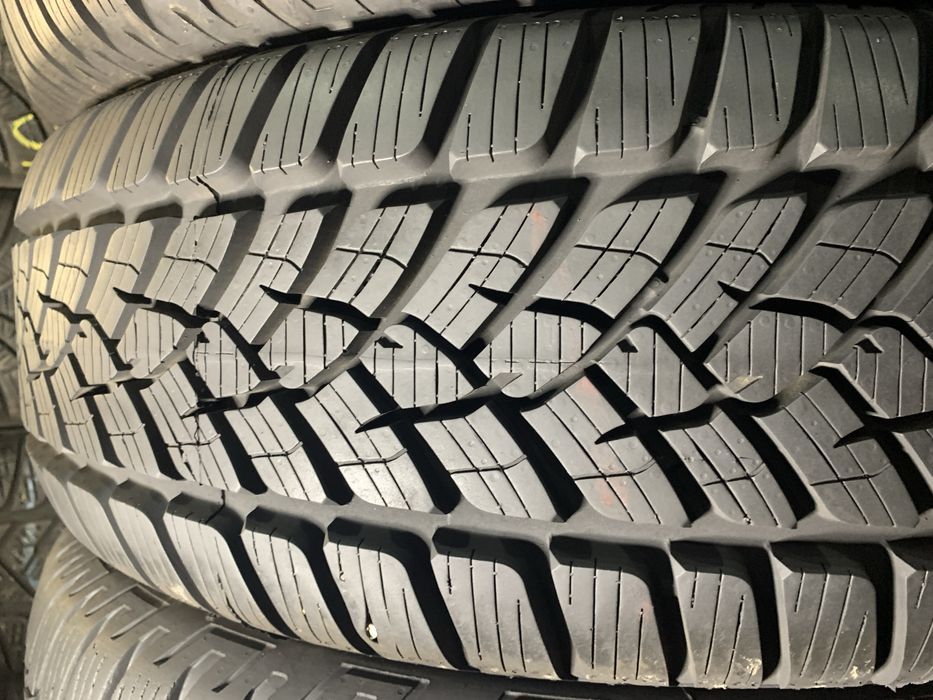 Шини б/у зимові 215/65 R16 Fulda Kristall Control HP2