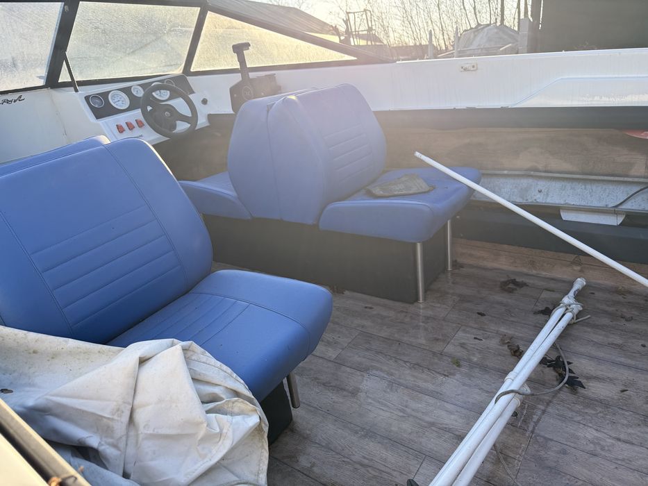 Łódka łódz jacht rekraacja 50 km łódz sportowa rybacka