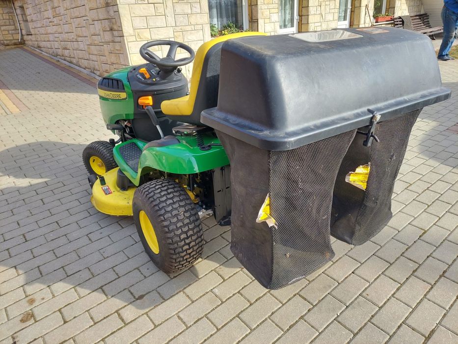 Traktorek kosiarka John Deere D125