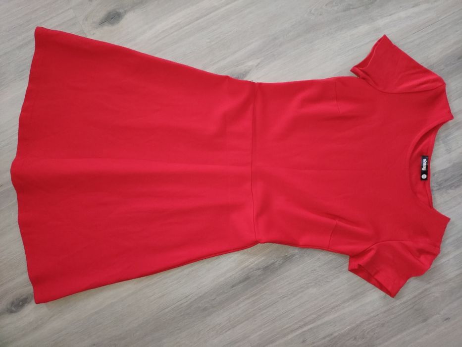 Sukienka piękna czerwień mini