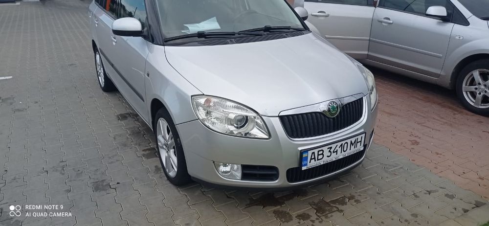 Skoda fabia 2008 1.4 бензин
