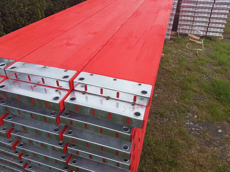 Rusztowanie szczytowe 9 x 10,2 m Ramy stalowe 2m podest drewniany 3m