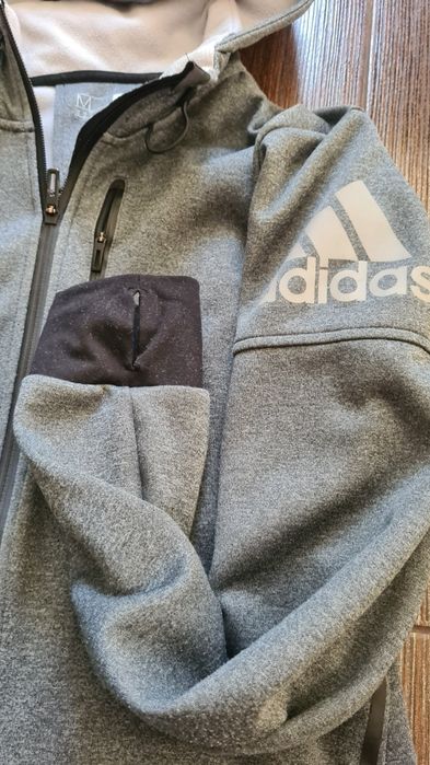 Кофта Adidas  розмір М