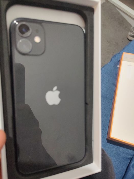 Iphone 11 64 GB Apple