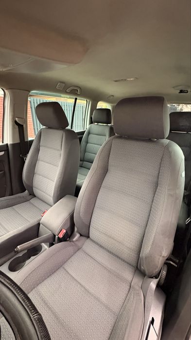 Volkswagen Touran 1.6 FSI