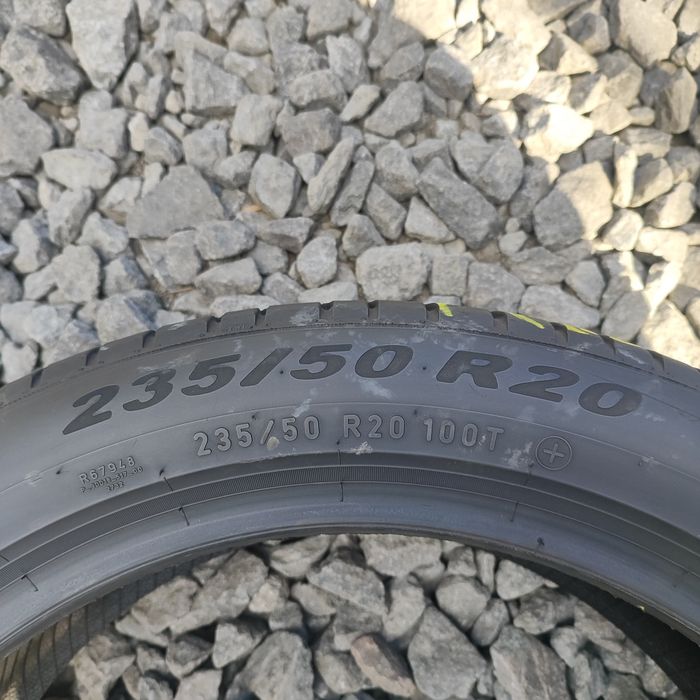 Пара літніх шин Pirelli 235/50 R20 235*50 20 Scorpion 002070