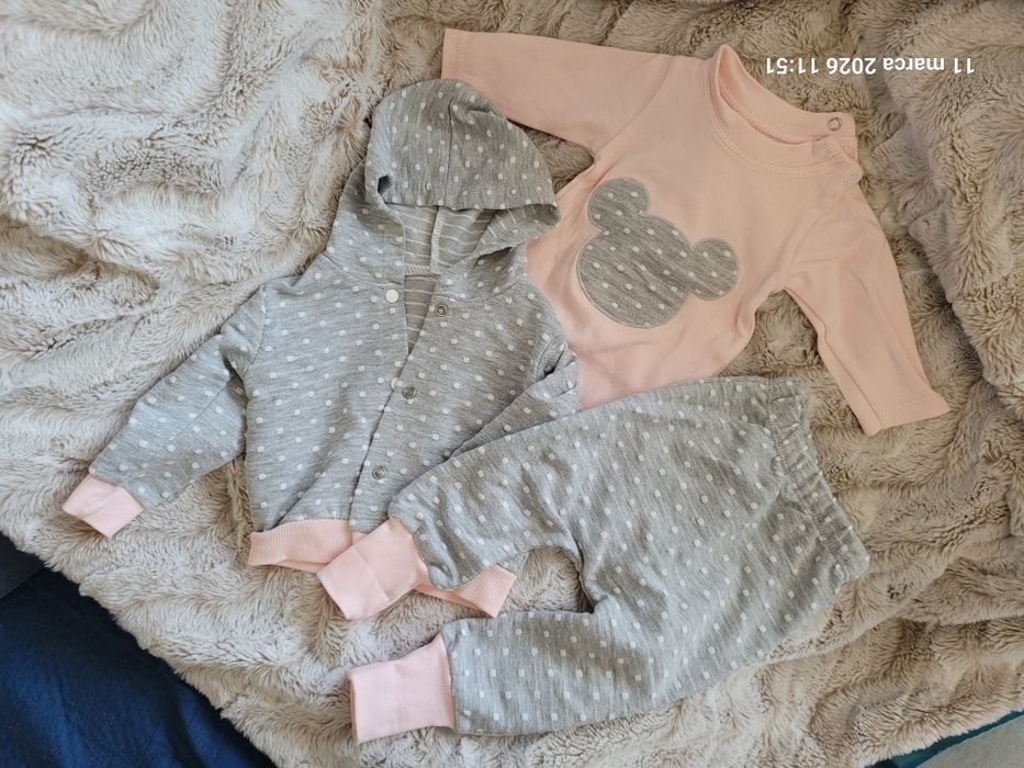 Komplet dzieciecy r. 62