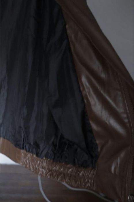 Вінтажна коричнева куртка-бомбер з екошкіри, oversize