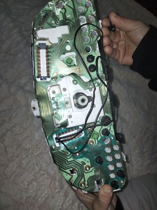 Vendo manómetro personalizado com LED's azuis ponteiros brancos .