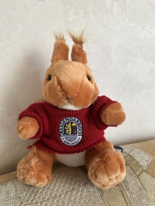channel island toys  squirrel білка шанель іграшка