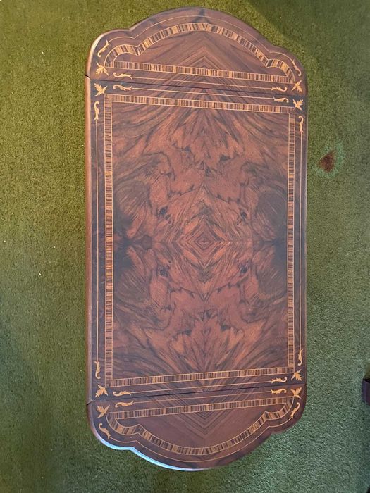 Mesa de apoio de sala