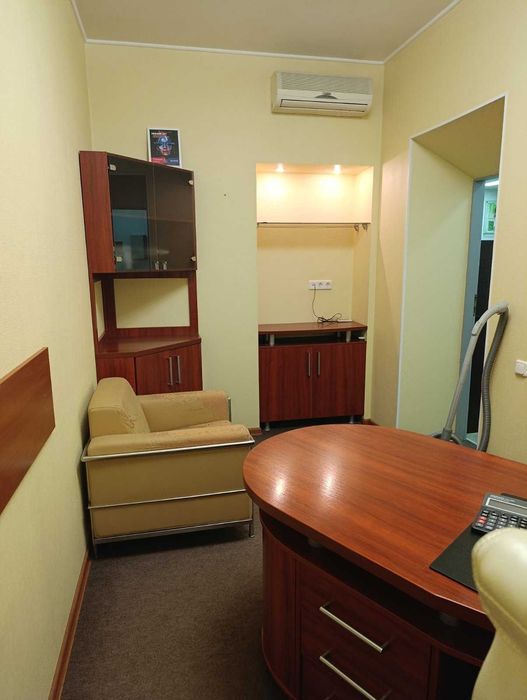 Продам офисное помещение 84м2 с ремонтом в центре ул,Мироносицкая 99