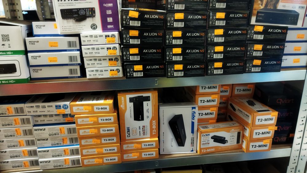 NOWY Tuner dekoder DVB-T mini Signal dvbt2 hevc h265. Tuner naziemnej