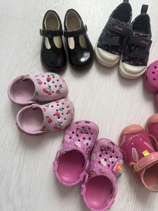 Взуття на дитину clarks, crocs , adidas , zara