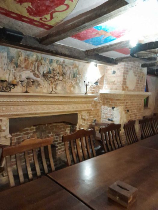 СРОЧНО продам готовый бизнес в Центре,действующий ресторан с ремонтом.