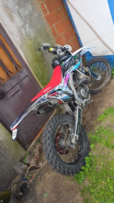 Honda crf 450 versão  2 escapes
