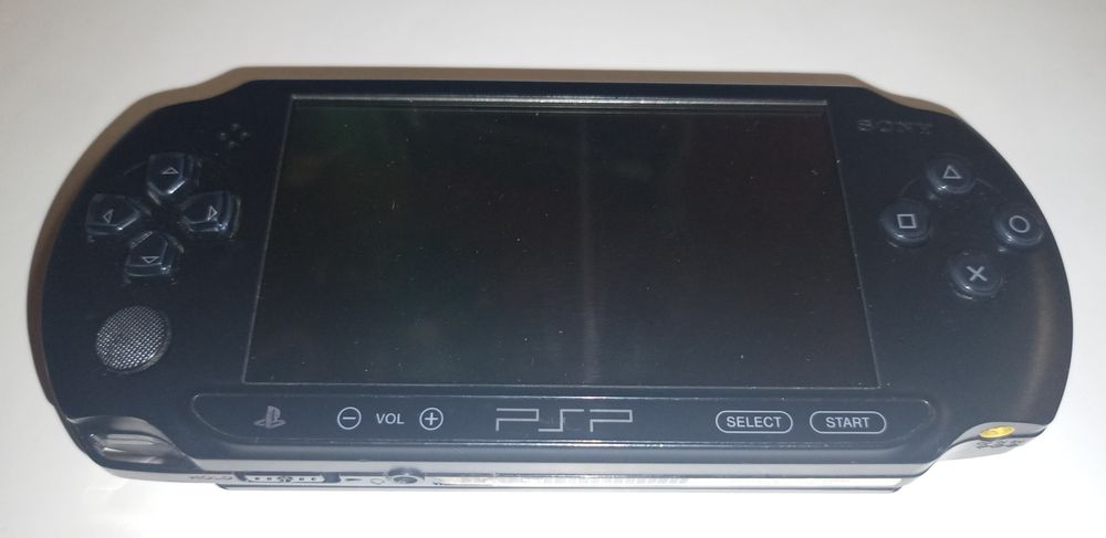 Sony PSP 1008 play